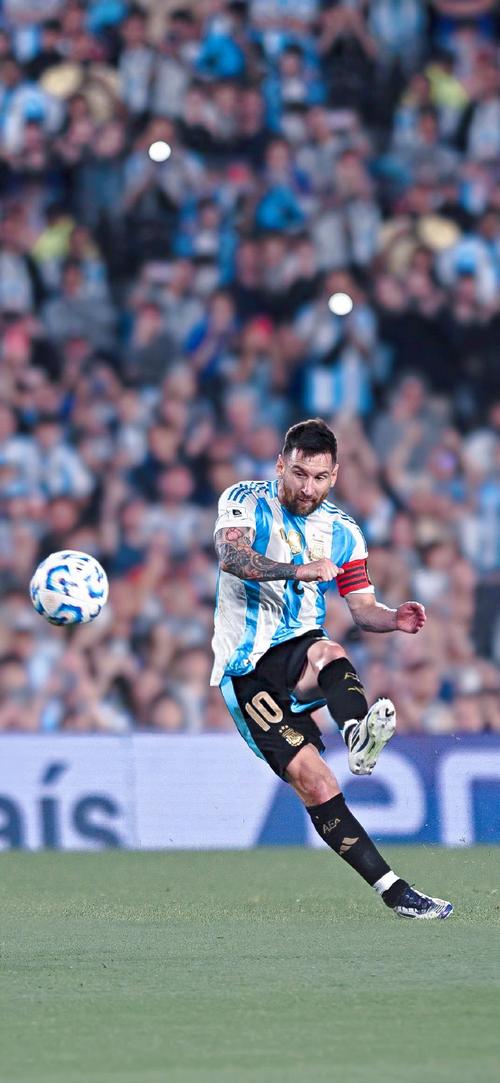 阿根廷男足主力后卫塔利亚菲科期待2026年世界杯决赛遇到日本